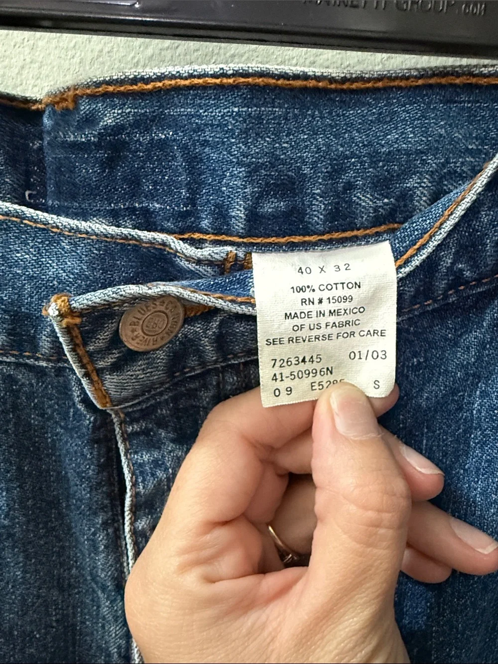 Relaxed Straight Men's Denim Pants in Medium Blue